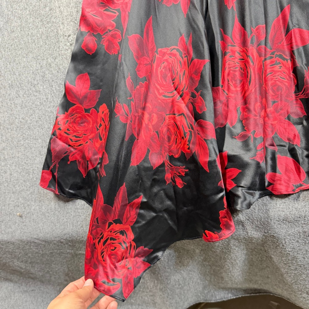 Y2K Donna Ricco Silk Halter Dress Black Red Floral Rose Handkerchief Hem SZ 4 - Picture 3 of 13